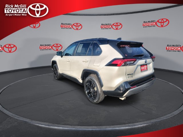 Used 2024 Toyota RAV4 XSE AWD/4WD image 6