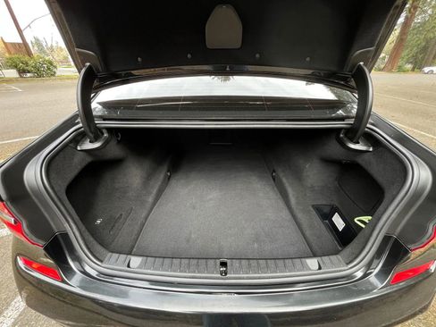 Used 2019 BMW 750i w/ Executive Package image 18