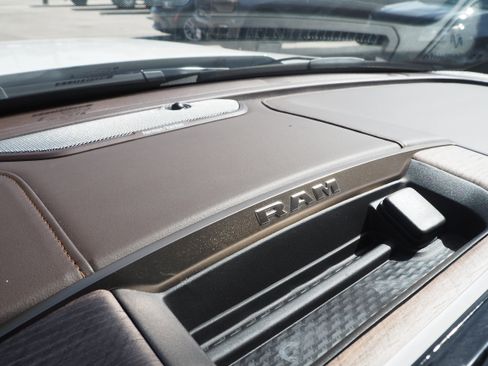 New 2025 RAM 3500 Longhorn image 34