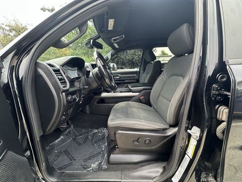 Used 2019 RAM 1500 Big Horn AWD/4WD image 9