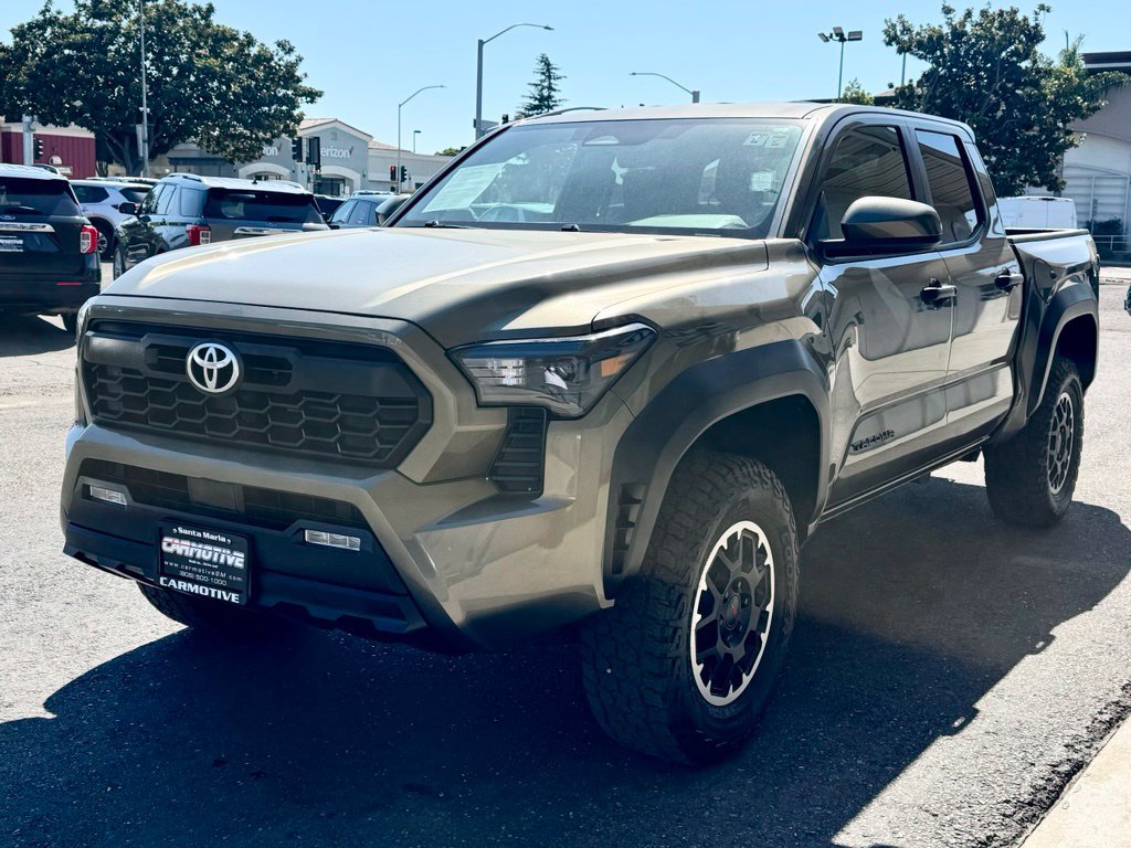 Used 2024 Toyota Tacoma TRD Off-Road AWD/4WD image 7