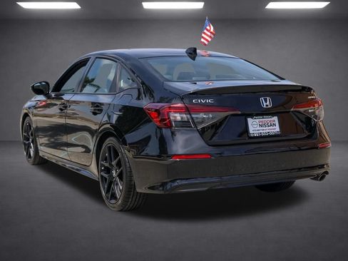Used 2025 Honda Civic Sport image 6
