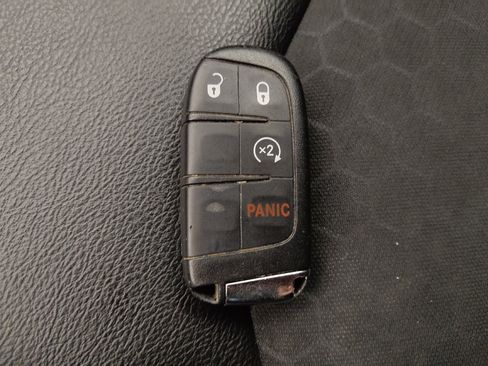 Used 2018 Jeep Compass Latitude w/ Popular Equipment Group AWD/4WD image 32