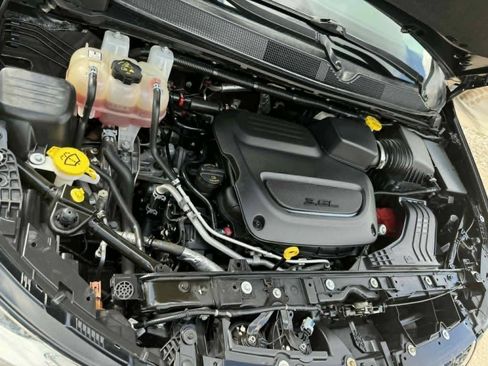 Used 2022 Chrysler Pacifica Touring-L FWD image 32