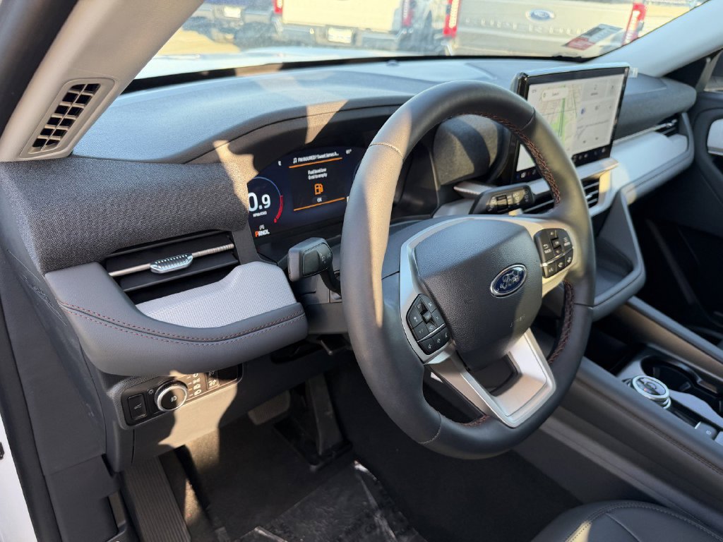 New 2026 Ford Explorer Active w/ Active Comfort Package RWD image 28