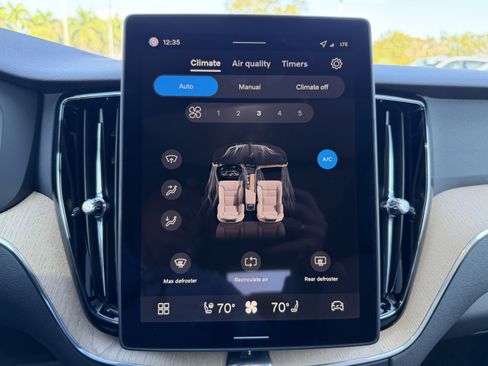 New 2026 Volvo XC60 B5 Plus w/ Protection Package image 23