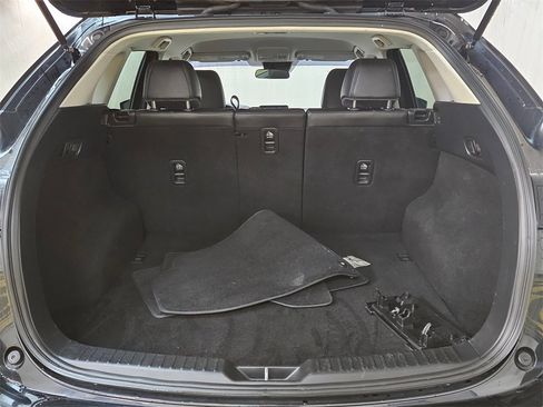 Used 2018 MAZDA CX-5 Touring image 14