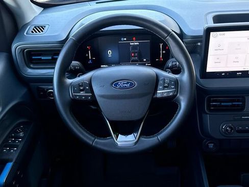 Used 2025 Ford Maverick Lobo AWD/4WD image 14