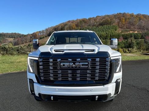 Certified 2025 GMC Sierra 2500 Denali Ultimate image 2