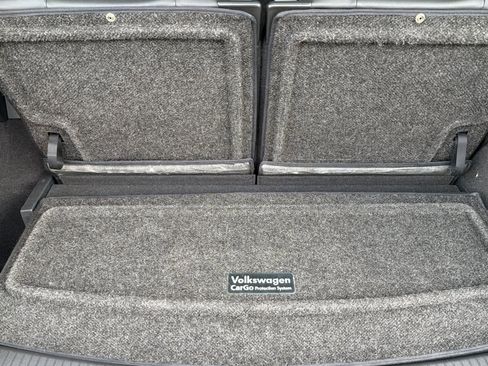 Used 2018 Volkswagen Tiguan SEL image 17