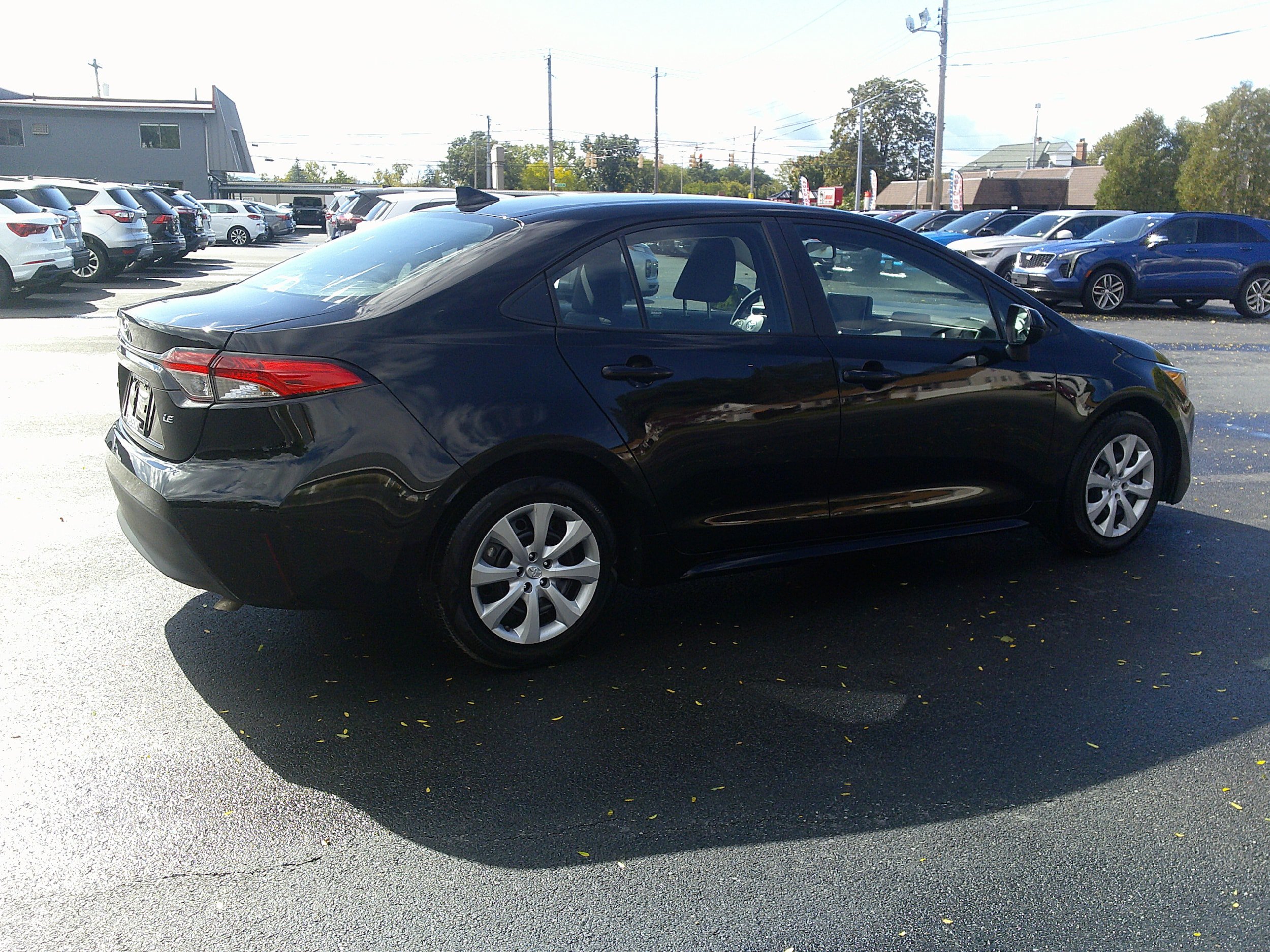 Used 2024 Toyota Corolla LE FWD image 7