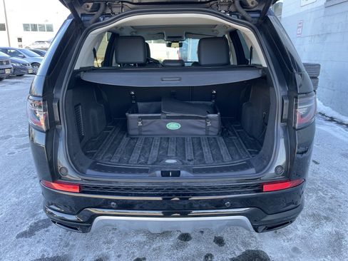 Used 2024 Land Rover Discovery Sport S image 37