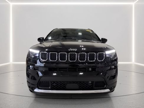Used 2024 Jeep Compass Limited w/ Elite Group AWD/4WD image 4