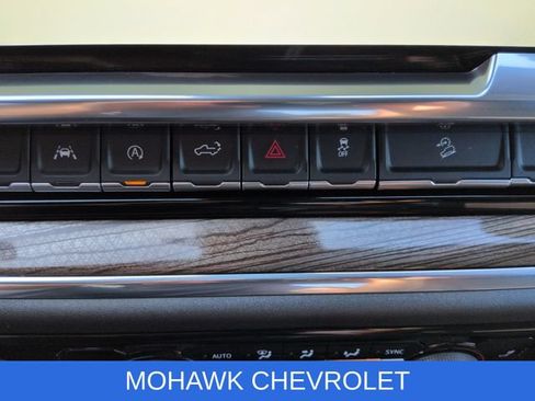 Certified 2024 Chevrolet Silverado 1500 LT AWD/4WD image 35