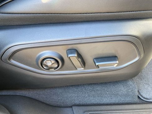 New 2025 Jeep Grand Cherokee L Limited w/ Black Appearance Package image 12