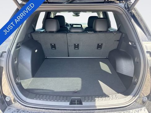 New 2026 Chevrolet Equinox LT w/ Convenience Package II AWD/4WD image 24