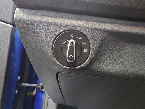 Used 2024 Volkswagen Jetta SE image 23