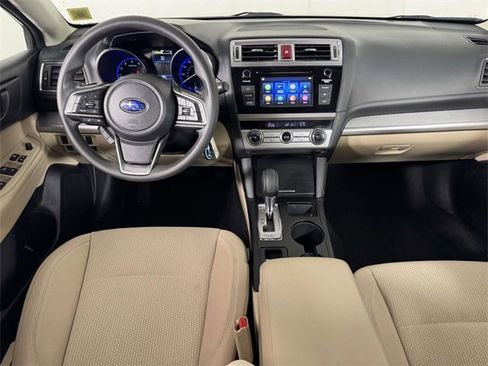 Used 2019 Subaru Outback 2.5i image 5