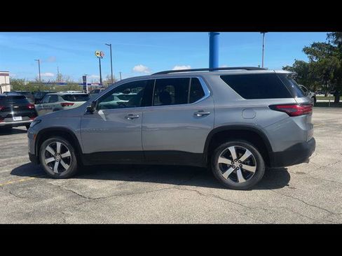 Used 2023 Chevrolet Traverse LT w/ LT Premium Package image 31