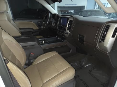 Used 2018 GMC Sierra 1500 Denali w/ Denali Ultimate Package AWD/4WD image 28