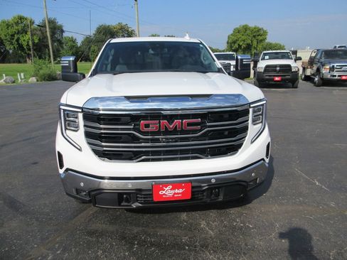 Certified 2026 GMC Sierra 1500 SLT w/ SLT Premium Plus Package AWD/4WD image 13
