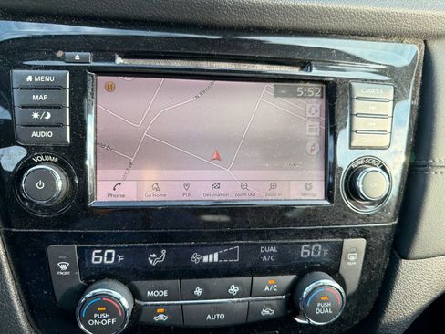 Used 2019 Nissan Rogue SL w/ Premium Package AWD/4WD image 14