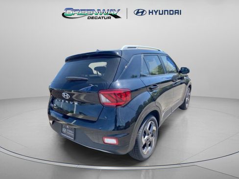 New 2026 Hyundai Venue SEL FWD image 8