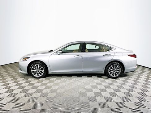 Certified 2025 Lexus ES 350 image 4