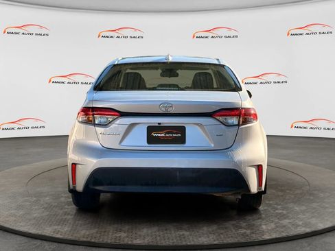 Used 2024 Toyota Corolla LE image 8