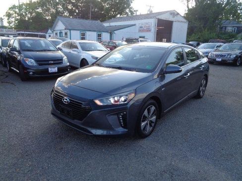 Used 2018 Hyundai Ioniq Limited image 2