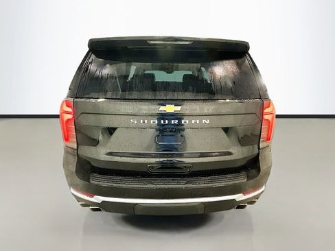 New 2026 Chevrolet Suburban High Country image 7