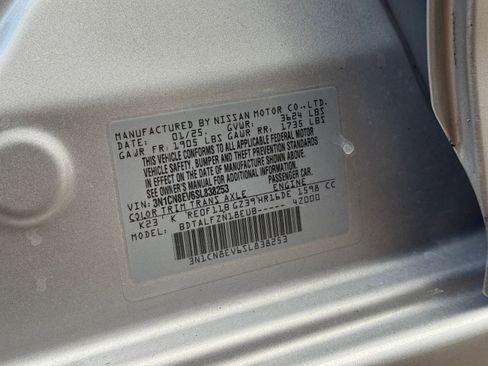 Used 2025 Nissan Versa SV FWD image 25
