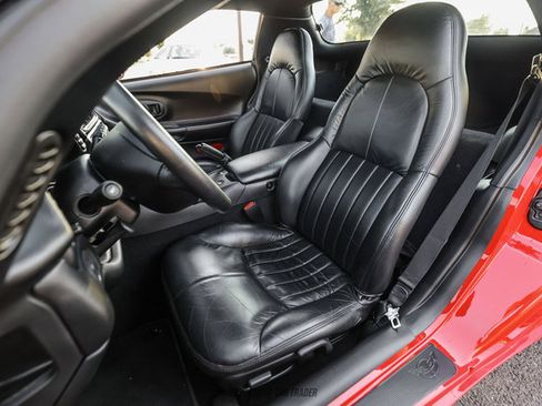 Used 2000 Chevrolet Corvette Coupe w/ Lighting Pkg RWD image 73