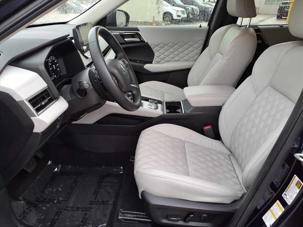 Used 2024 Mitsubishi Outlander SEL FWD image 19