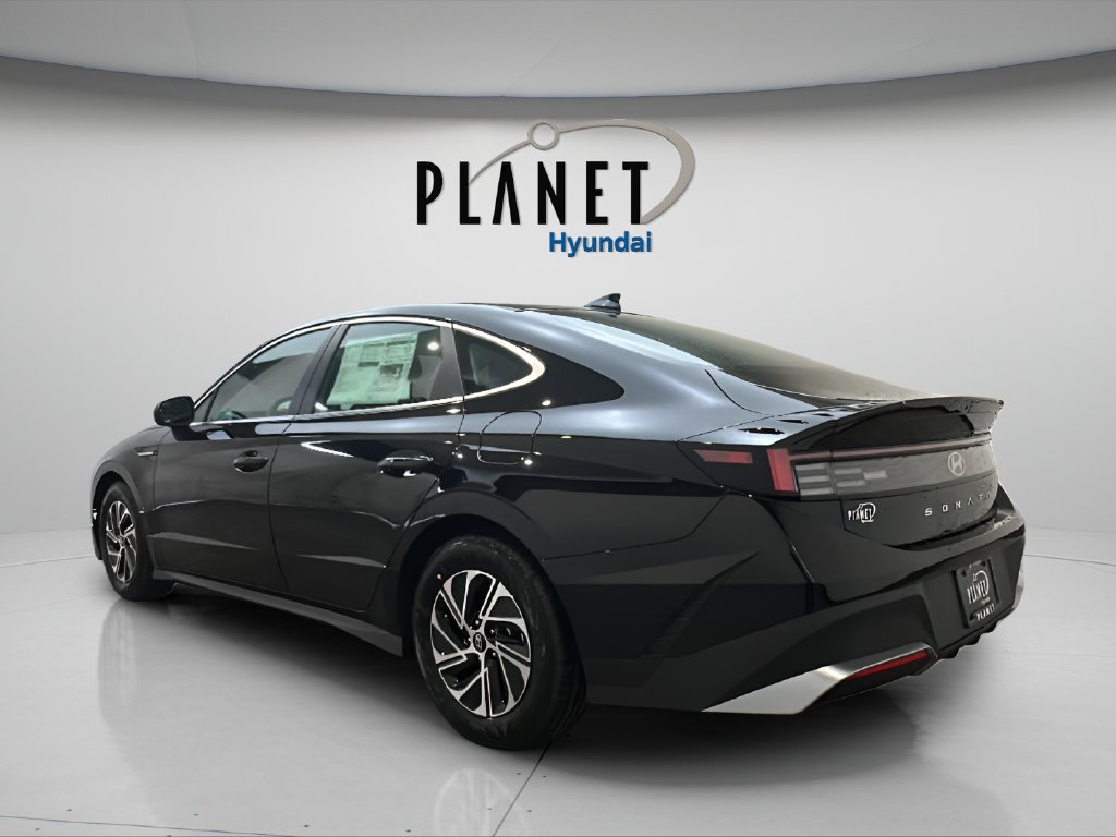 New 2026 Hyundai Sonata Blue FWD image 4