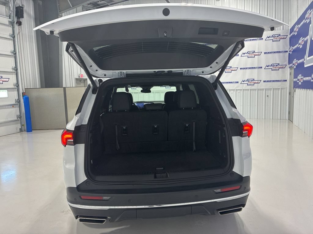 Used 2026 Buick Enclave Preferred AWD/4WD image 48