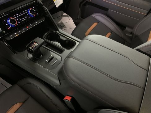 New 2026 GMC Sierra 1500 AT4 w/ Technology Package image 31