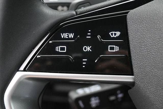 Used 2025 Audi A5 2.0T Premium Plus w/ Premium Plus AWD/4WD image 16