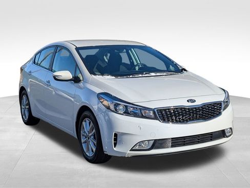 Used 2017 Kia Forte S w/ S Technology Package image 5