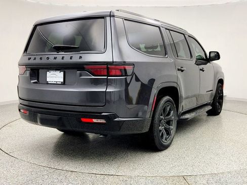 Used 2023 Jeep Wagoneer Series II image 5