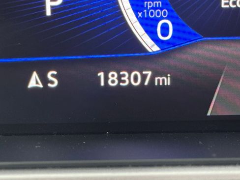 Used 2025 Volkswagen Taos SE image 40