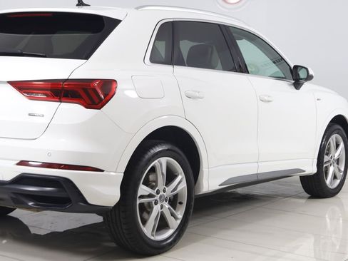 Used 2019 Audi Q3 2.0T Premium w/ Convenience Package AWD/4WD image 40