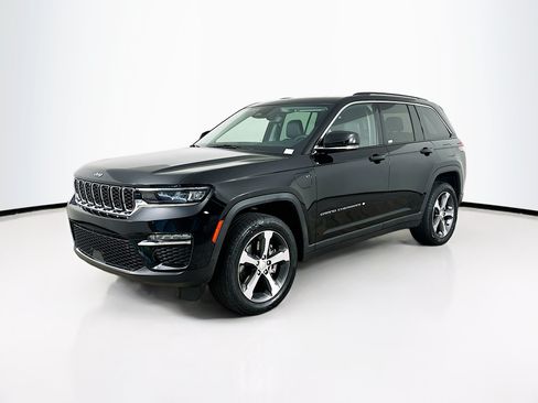 Used 2022 Jeep Grand Cherokee Limited 4xe AWD/4WD image 3