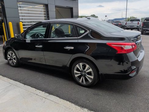 Used 2018 Nissan Sentra SL FWD image 4