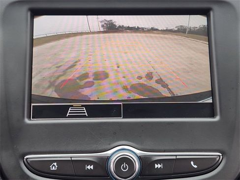 Used 2023 Chevrolet Equinox LT image 19