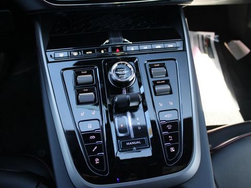New 2026 Aston Martin DBX 707 AWD/4WD image 14