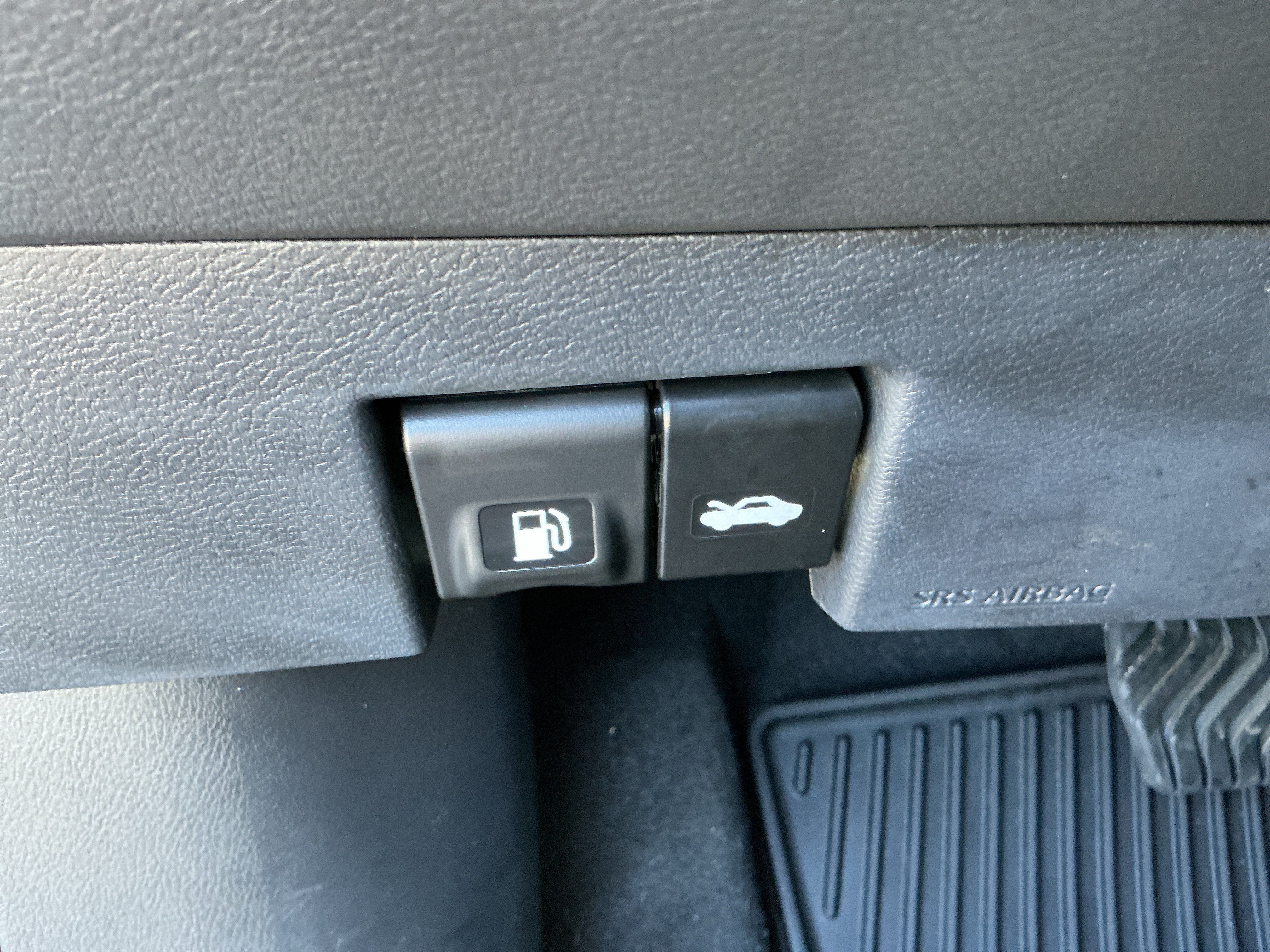 Certified 2025 Nissan Kicks Play S FWD image 14