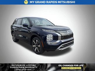 New 2026 Mitsubishi Outlander SE AWD/4WD 360° Tour
