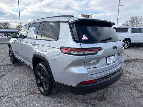 Used 2021 Jeep Grand Cherokee L Laredo image 11