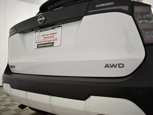 Certified 2025 Nissan Kicks SV AWD/4WD image 36